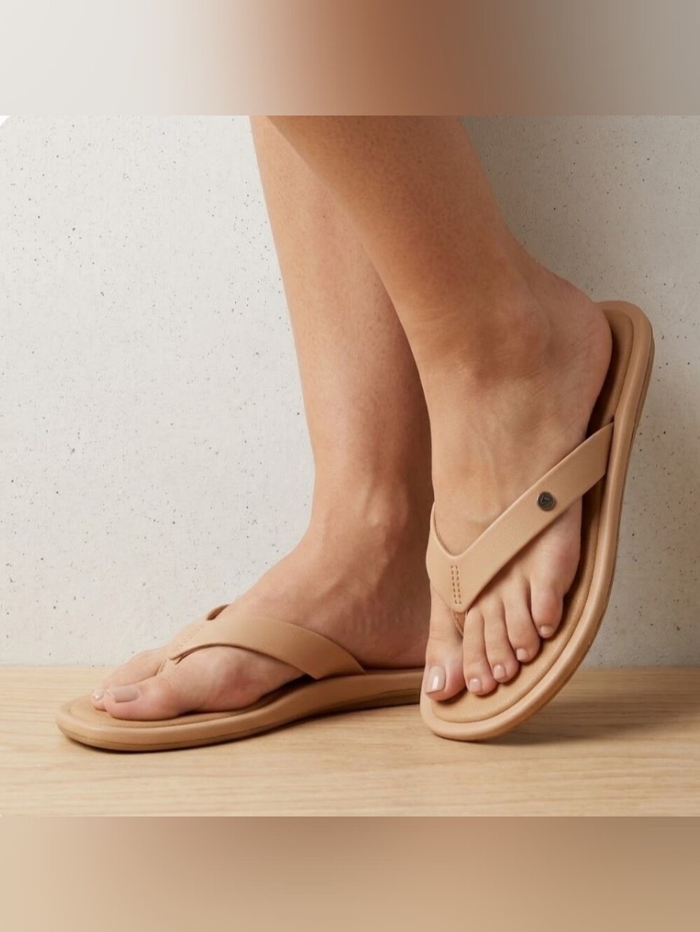 NEW! Reef Women's Natural Sandals - Sz 7